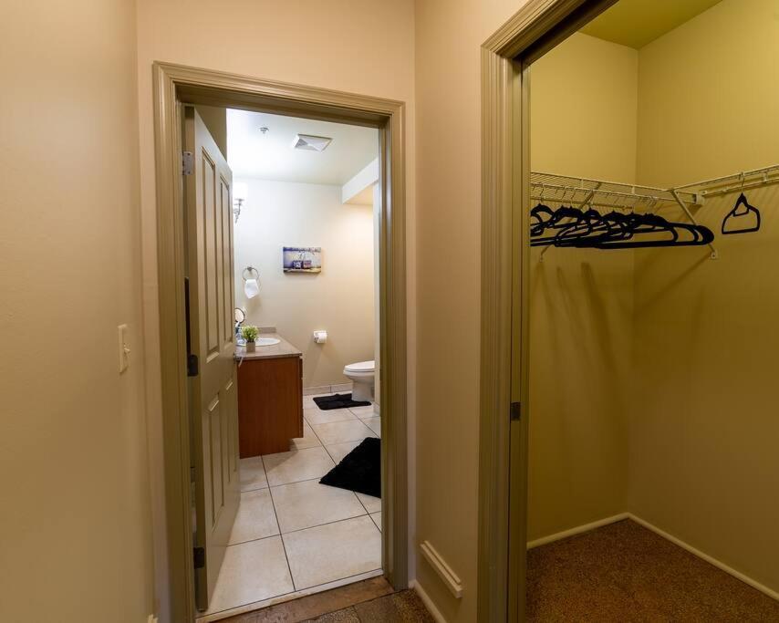 Appartement King Bed W/ Panoramic Views Of Dt! à Rochester Extérieur photo